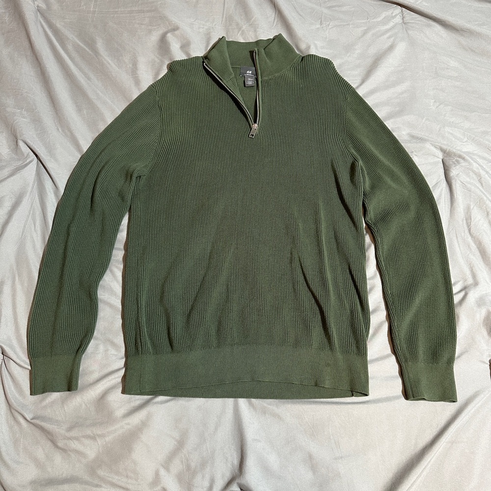 Slim fit neck zip turtleneck sweater
